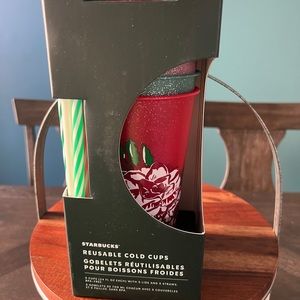 Starbucks 2022 Christmas holiday 5 glitter reusable cold cups with straws